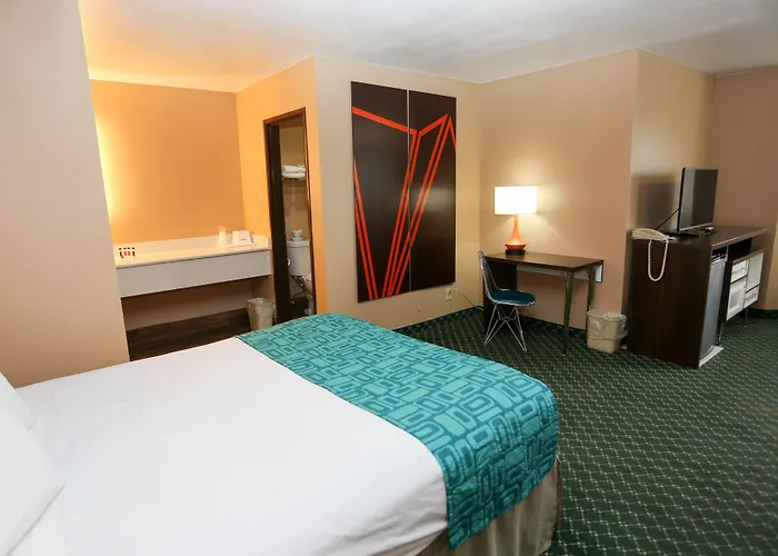 6 Az Hotel