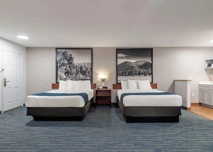6 Az Hotel 3*